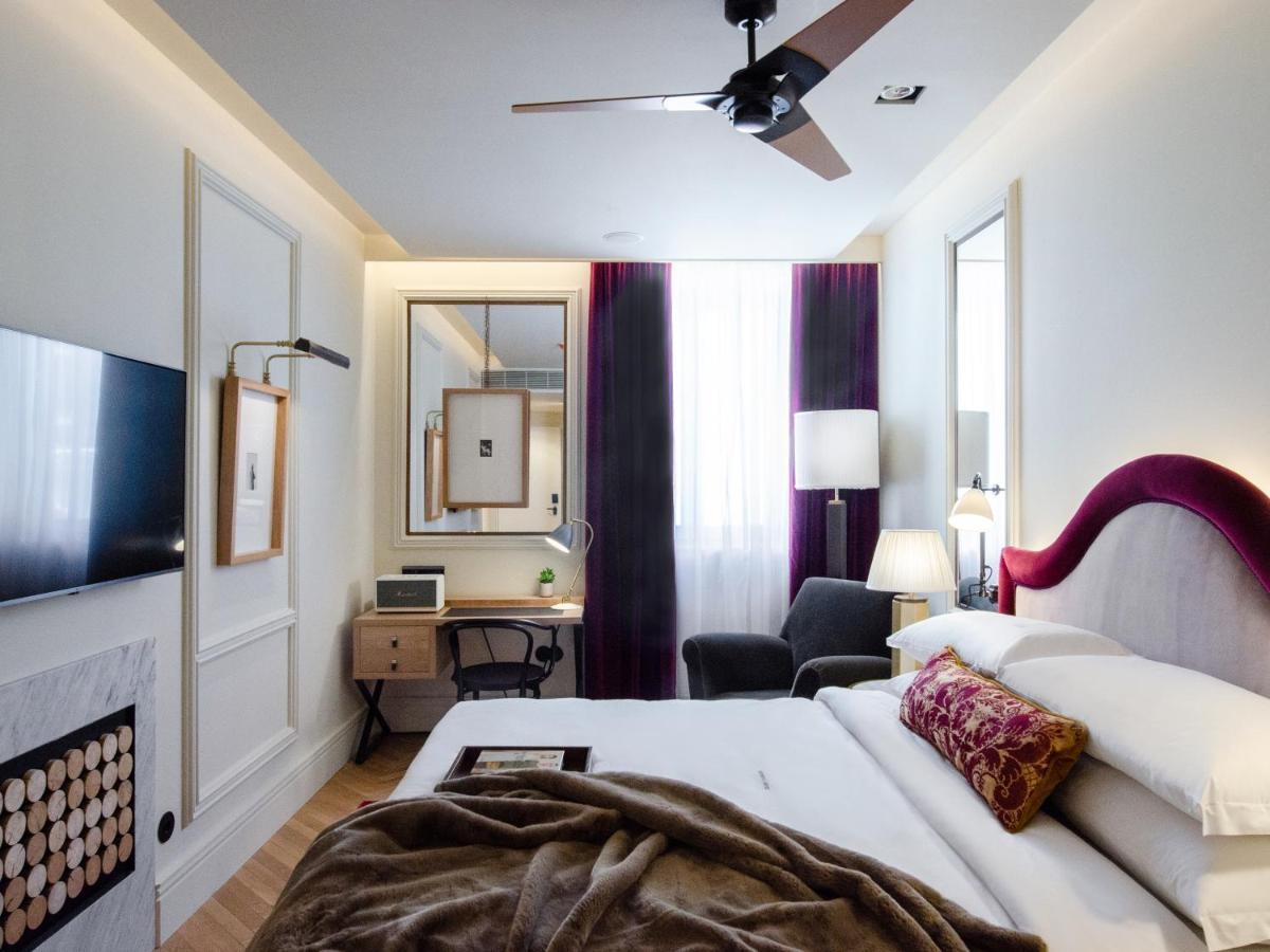 Browns Avenue Hotel Lisboa Eksteriør bilde A bedroom at the Hotel